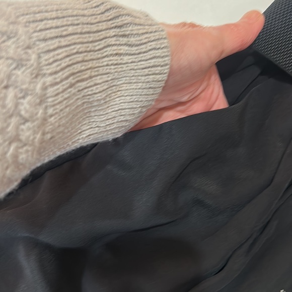 BCBG MAXAZRIA BLACK SPIDER WEB SUNBURST ONE SHOULDER BELTED SILK DRESS IN XS - Picture 9 of 9